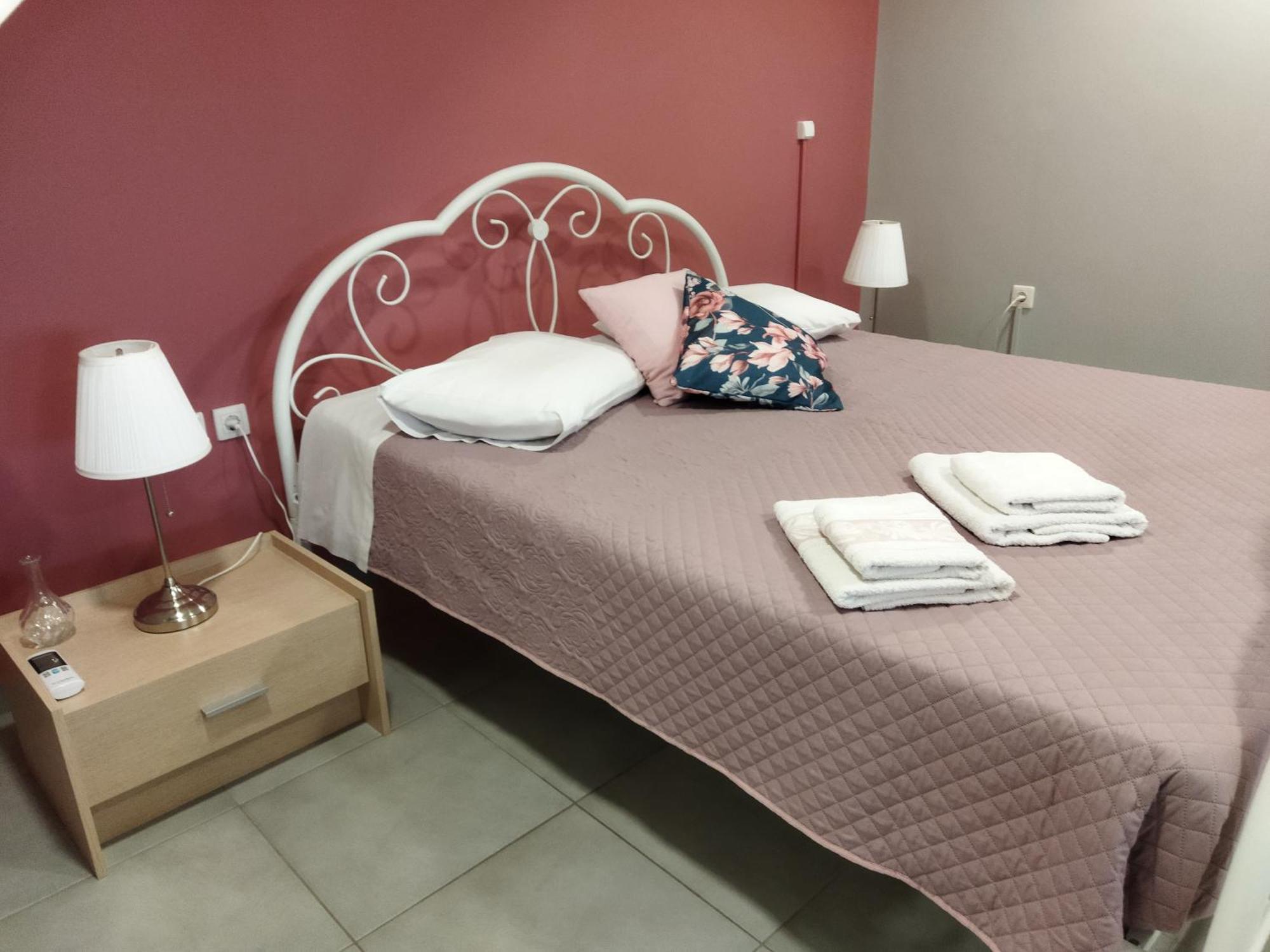 Cozy Apartment Near To The Airport Kuvarász Kültér fotó