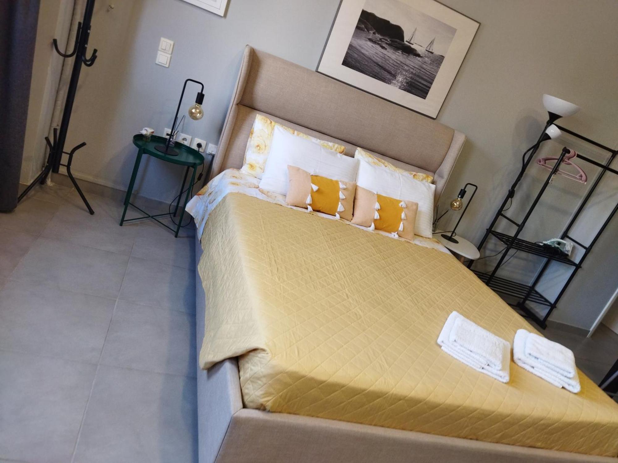 Cozy Apartment Near To The Airport Kuvarász Kültér fotó